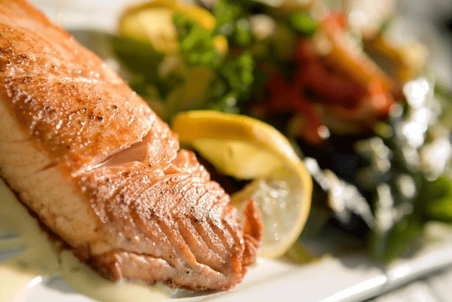 cá theo chế độ ăn kiêng protein